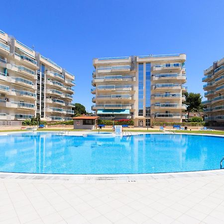 Апартаменты Uhc Larimar Family Complex Салоу Экстерьер фото